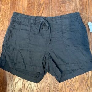 Mid-Rise Soft Twill Utility Shorts